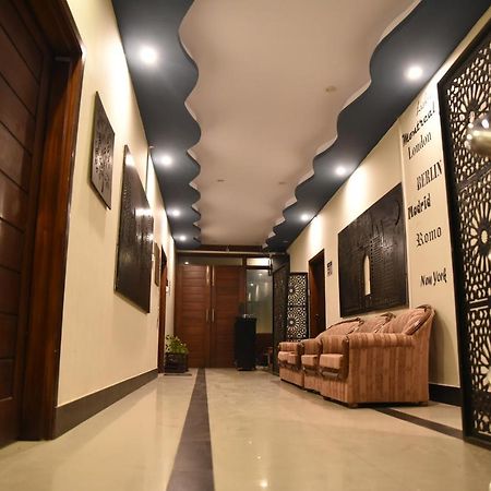 Republika Urban Apartment Abbottabad ภายนอก รูปภาพ