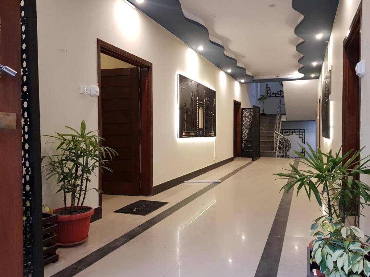 Republika Urban Apartment Abbottabad ภายนอก รูปภาพ