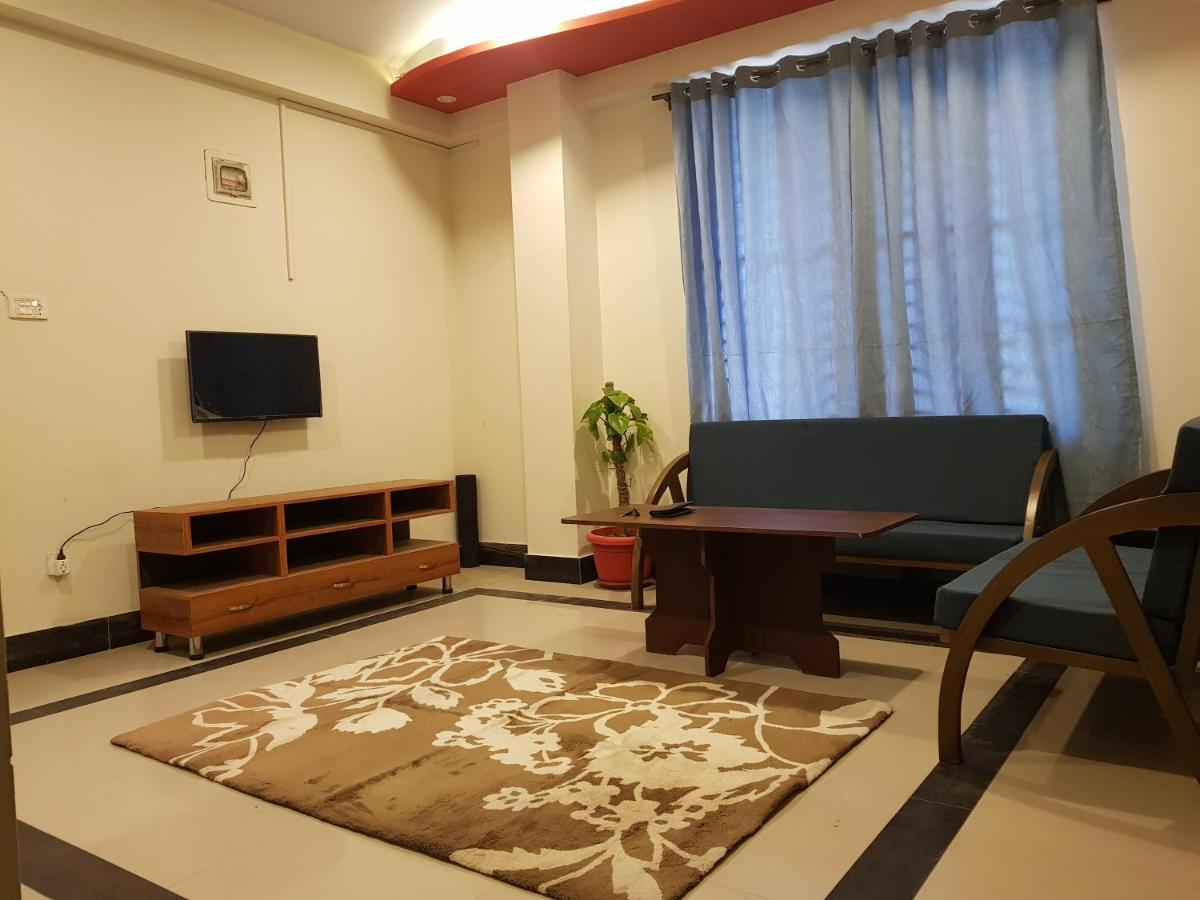 Republika Urban Apartment Abbottabad ภายนอก รูปภาพ