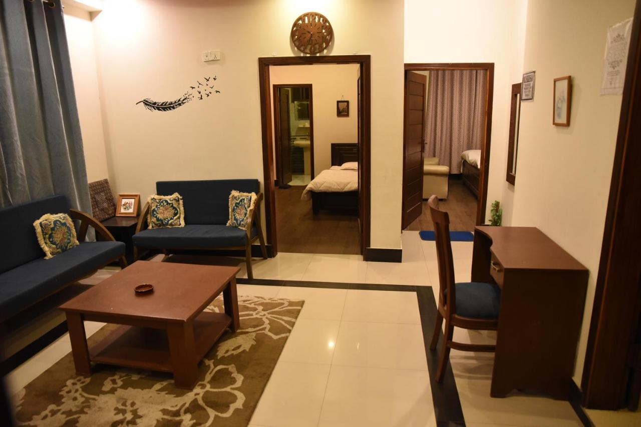 Republika Urban Apartment Abbottabad ภายนอก รูปภาพ